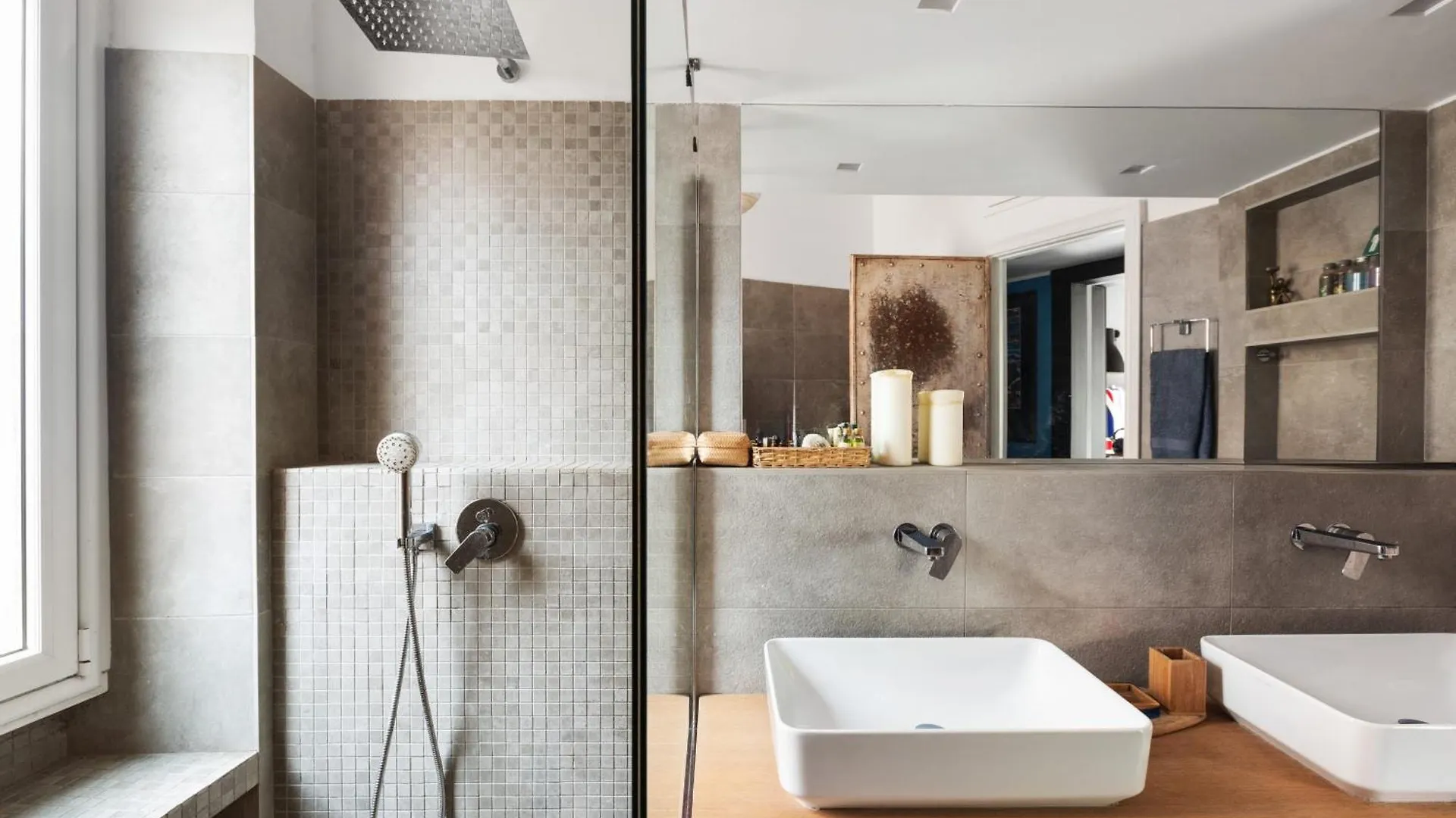 Beautiful Charming Garden Apartment Near St Peter Řím