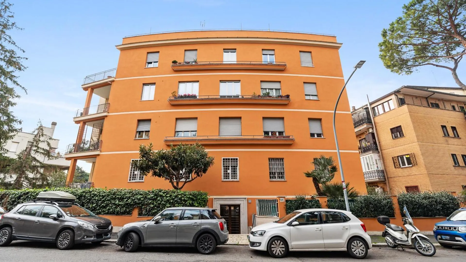 Beautiful Charming Garden Apartment Near St Peter Rome Italy